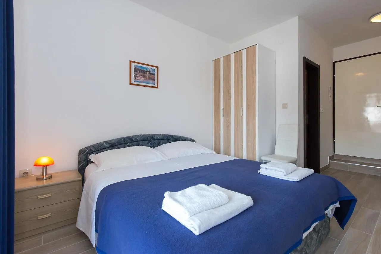 Apartment Guesthouse Nihada Punat