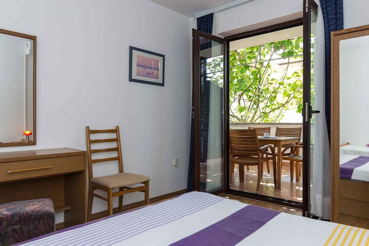 Guesthouse Nihada Punat 0*,  Chorvatsko